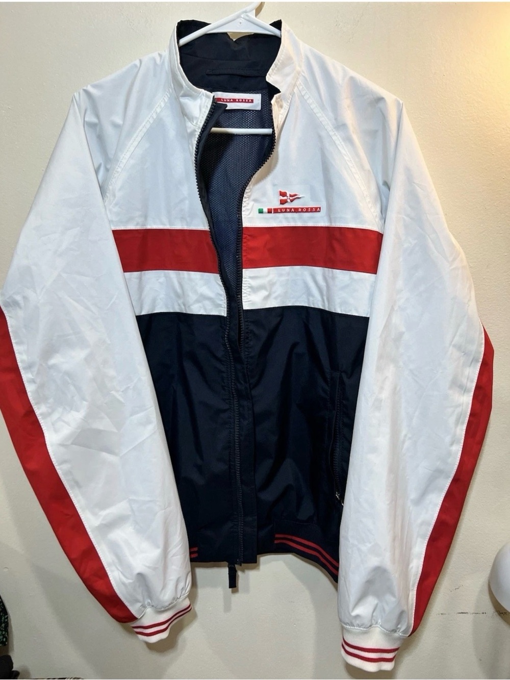 Luna Rossa White Red Navy Windbreaker Jacket Size 52 LARGE (Americas Cup) NWOT